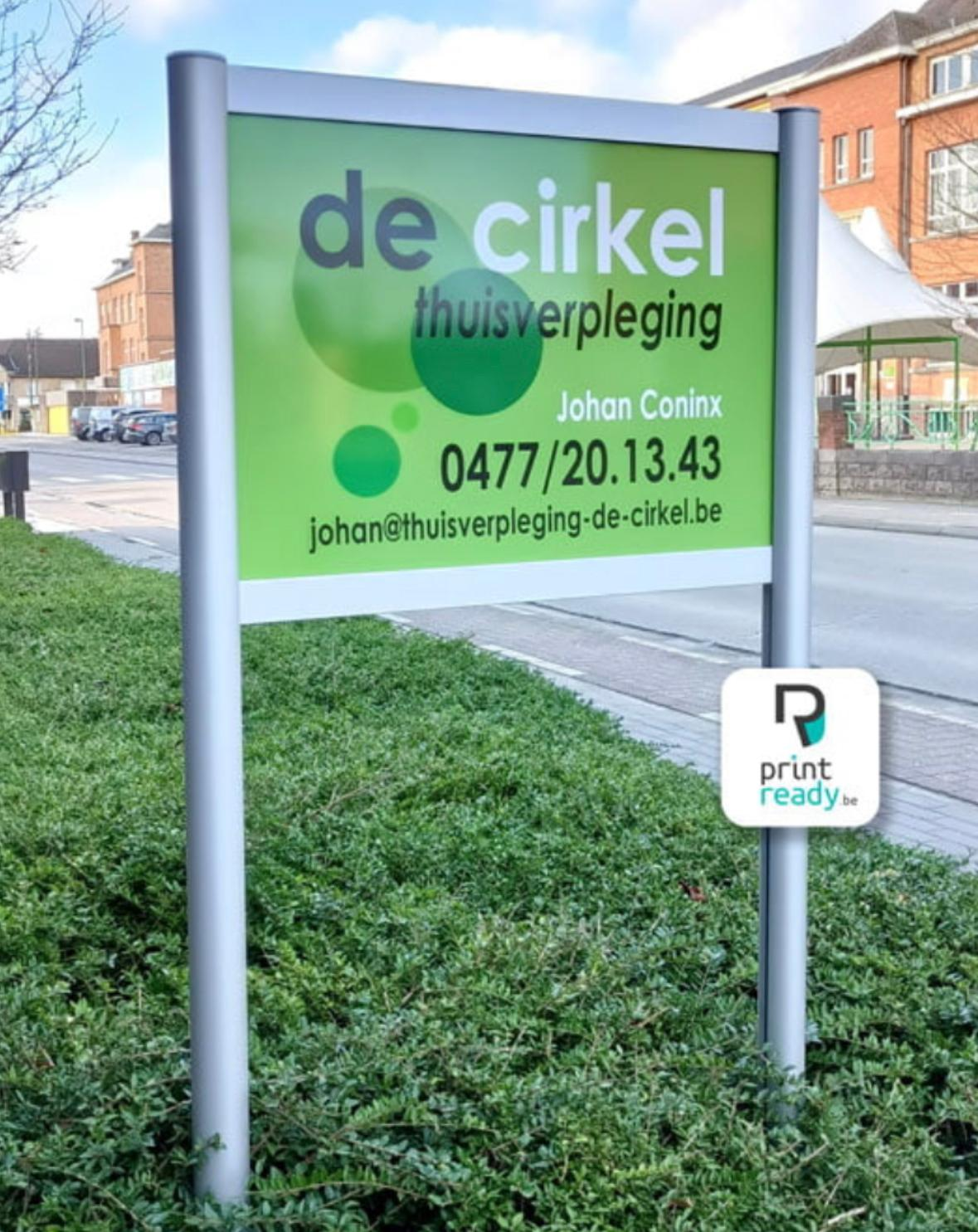 Vrijstaand reclamebord